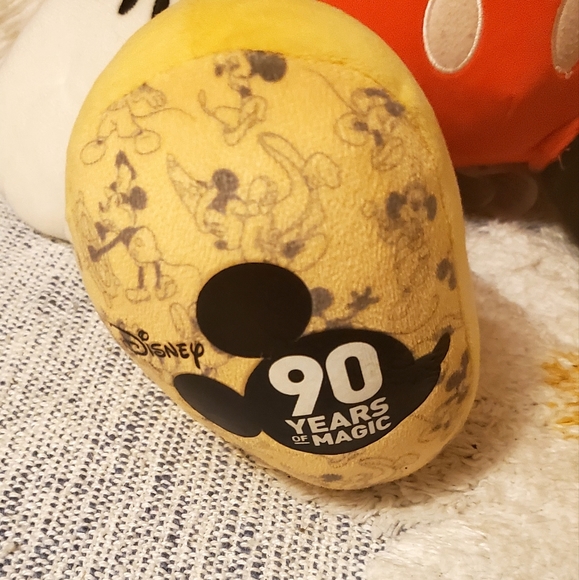 Build-A-Bear Workshop Mickey Mouse Disney 90th Anniversary Stuffed Plush/Toy - Picture 2 of 8